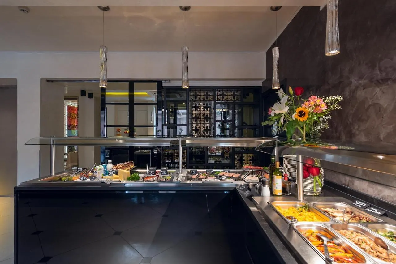 Carnival Palace - Venice Collection Hotel