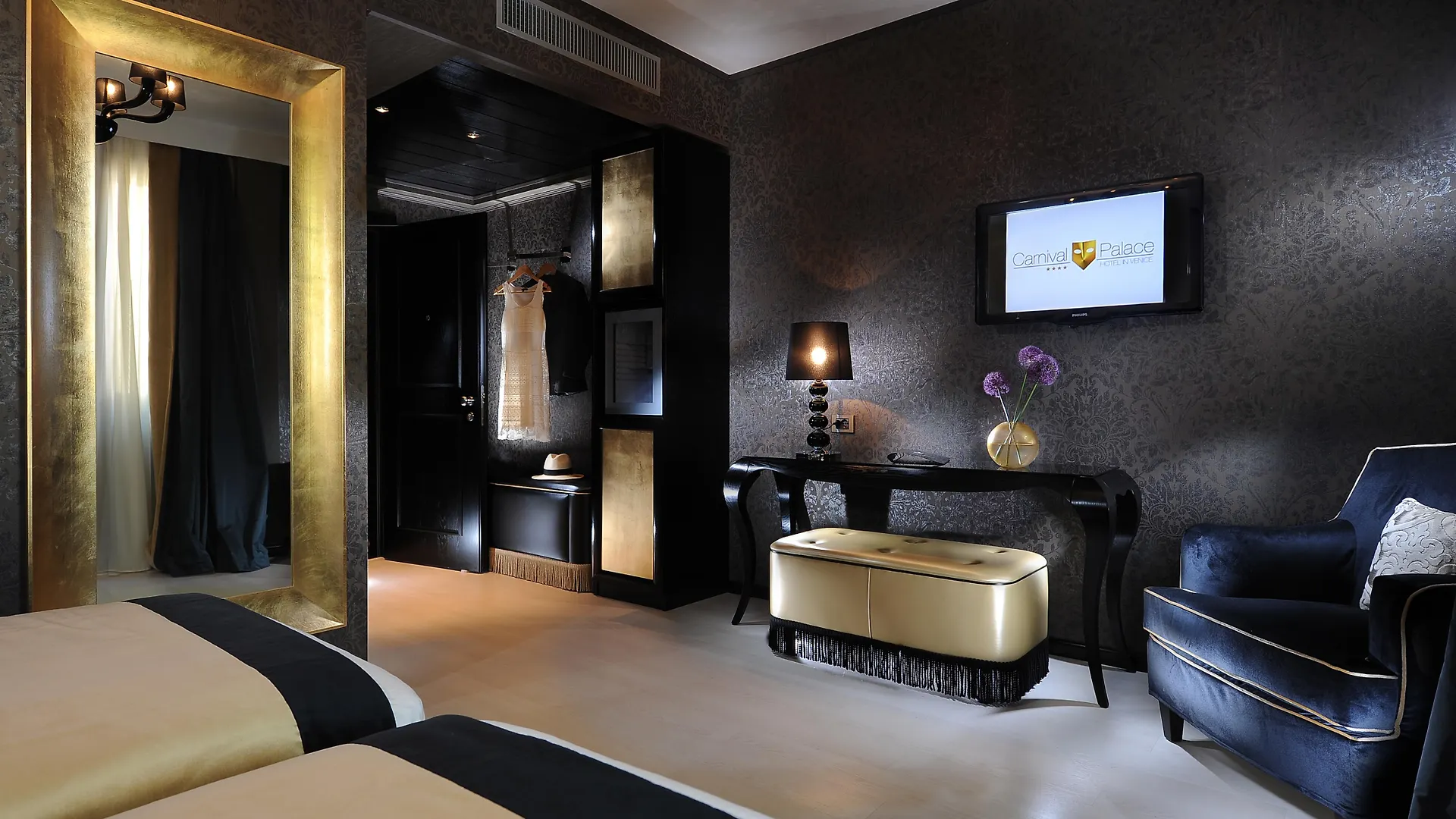 Carnival Palace - Venice Collection 4*,