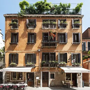 Agli Alboretti 3* Veneza