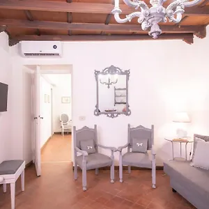 Sweet Arco Farnese , רומא איטליה